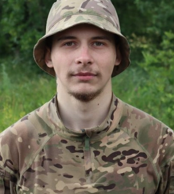 Молодого волинського кулементика «Немо» з-під Бахмута чекає кохана Анна