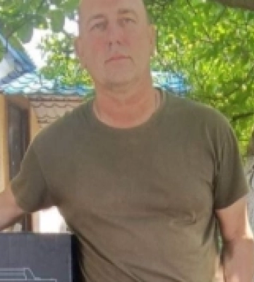 На Волині учні на випускному зібрали кошти для свого вчителя, який служить у ЗСУ