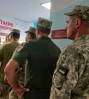 Військовики на Рівненщині стали донорами крові