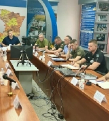 Укріплення кругової оборони Рівненщини обговорили на нараді керівників