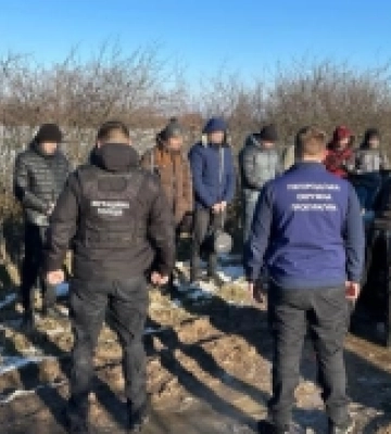 Судитимуть закарпатців, які на Берегівщині переправляли ухилянтів через кордон
