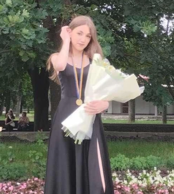 Випускниця з Волині склала мультипредметний тест на максимальні 600 балів