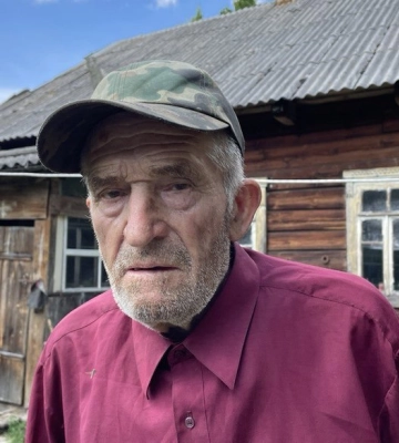 Відлюдник з Полісся живе посеред лісу та тримає 11 корів (ВІДЕО)