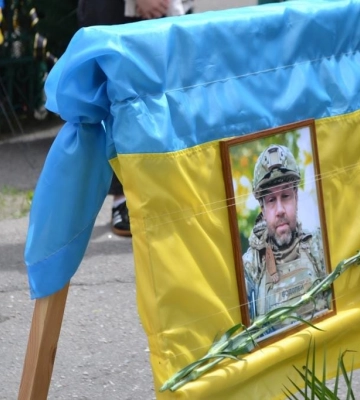 Прикордонники попрощалися з полеглим побратимом з позивним «Водолій»