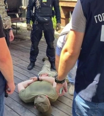 Представлялися СБУ та грабували харків&#039;ян. Правоохоронці викрили злочинне угруповання, учасникам загрожує 12 років ув’язнення