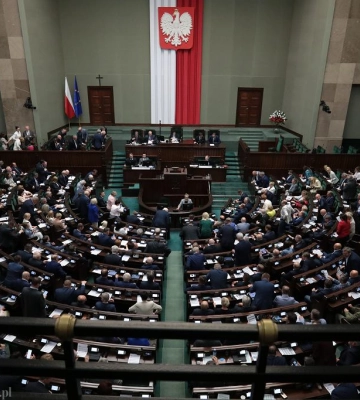 «Примирення має включати визнання провини»: Сейм Польщі ухвалив резолюцію щодо Волинської трагедії