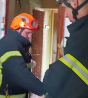 Не виходила на зв&#039;язок: рятувальники вибили двері помешкання в центрі Луцька