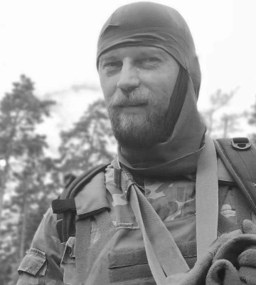 Черкасці попрощались із 41-річним полеглим захисником