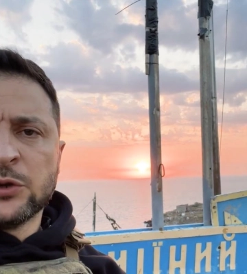 Зеленский в 500-й день полномасштабной войны записал обращение с острова Змеиный, видео