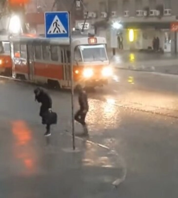 В ближайшие часы накроет Киев и область: синоптики бьют тревогу - немедленно ищите укрытие