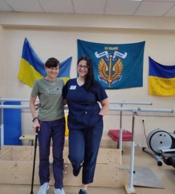 Лікування продовжиться: кінологиню Ларису Борисенко виписали з лікарні після підриву на розтяжці