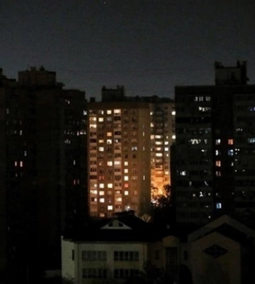 На Хмельниччині та Київщині пролунали вибухи: що відомо на даний момент