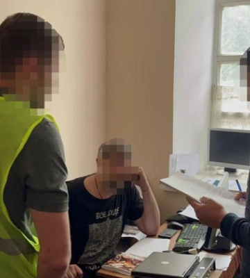 В Киеве разоблачили преступную группу, завладевшую зданиями и укрытиями госпредприятия