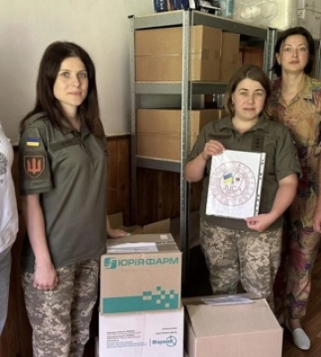 Японсько-українська культурна асоціація передала медикаменти військовому шпиталю в Україні