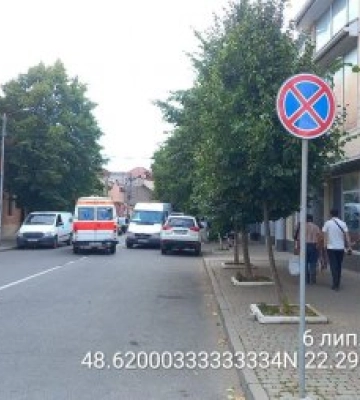 В Ужгороді взялися за "Оленів" паркування : Вручено 220 повідомлень за адмінправопорушення правил зупинки