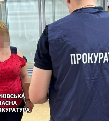 В Купянске задержали коллаборантку, помогавшую оккупантам внедрять "рублевую зону" в регионе