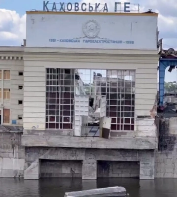 Каховська ГЕС через місяць після підриву: в мережі з&#039;явилися відео
