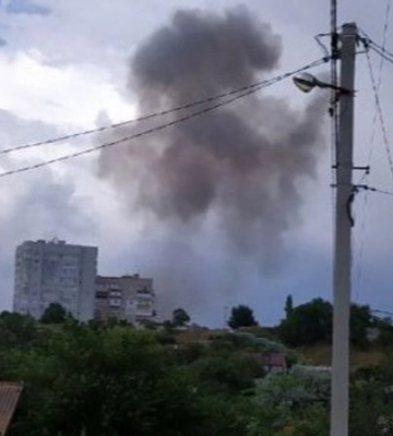 Попадание по гостинице в Бердянске: тела окупантов вывозили в морг грузовиками, – Генштаб
