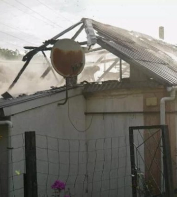 У Полтаві понад годину гасили пожежу в приватному будинку