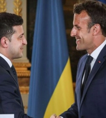 Макрон пообіцяв бути поряд з Україною, навіть якщо буде «війна на виснаження»