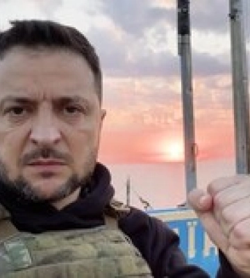 Зеленский на 500-й день полномасштабной войны приехал на остров Змеиный