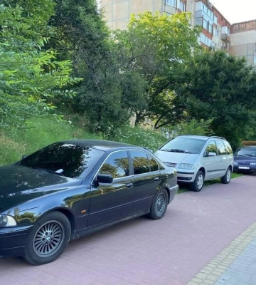 Оштрафували рівнян, які паркуються на велодоріжці
