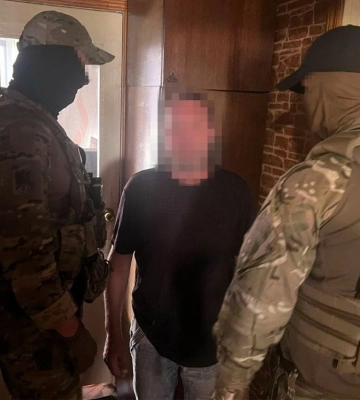 Перетворив власну домівку на «спостережний пункт» за ЗСУ на Донеччині – СБУ затримала чергового агента ФСБ
