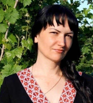 Активістку Данилович, яка може повністю втратити слух, етапують з Криму до Краснодара