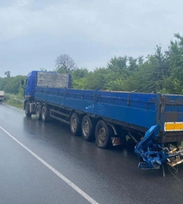На Полтавщині загинув водій легковика, який &quot;влетів&quot; у вантажівку