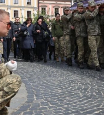 Завтра Львів проведе в останню путь Героя Олександра Лізунова