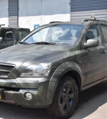 Луцька міська рада передала військовим ще два автомобілі