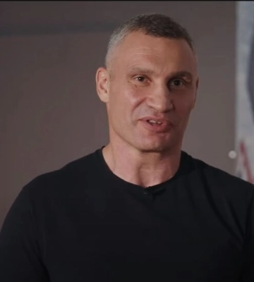 &quot;У Кличко стоит, а у Путина упал&quot;. Мэр Киева пошутил о мосте. Видео