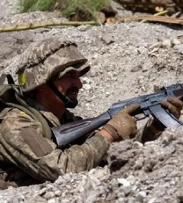 Враг теряет позиции в районе Бахмута: обновленные карты боевых действий