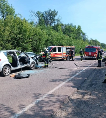 Одна людина померла, 7 - у тяжкому стані: у Луцькому районі трапилась аварія