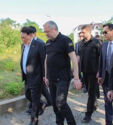 Президент Південної Кореї прибув до України з неоголошеним візитом