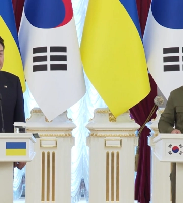 Зеленський зустрівся із президентом Південної Кореї Юн Сок Йолем