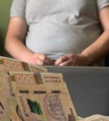 На Львівщині на хабарі затримали заступника одного із міських голів та директора комунального підприємства