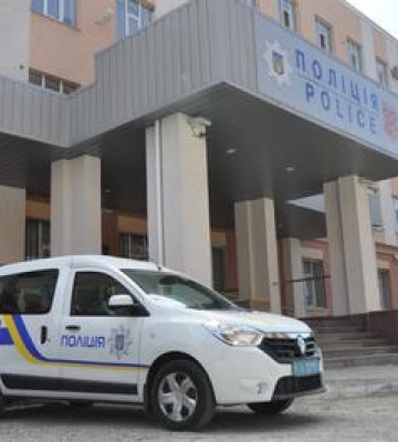 У Полтавській області на дорозі виявили тіло людини