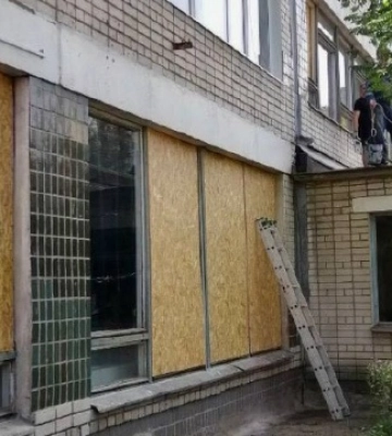 Удар по Запоріжжю: постраждали 16 багатоповерхівок, заклади освіти і лікарня – міськрада