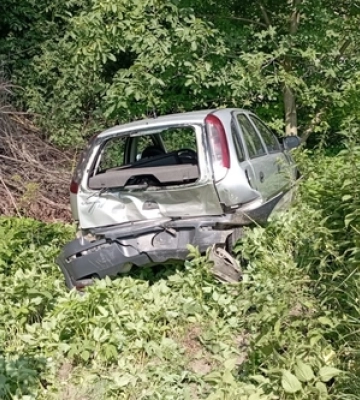 У Струмівці під Луцьком – ДТП: Opel злетів у кювет 