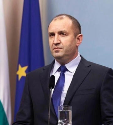Президент Болгарии обвинил Украину в намерении затягивать войну