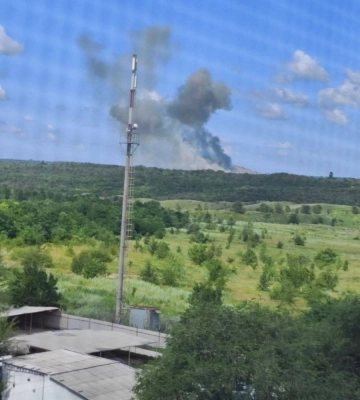 Вибухова неділя — в окуповані Луганськ та Бердянськ завітала «бавовна» (, )