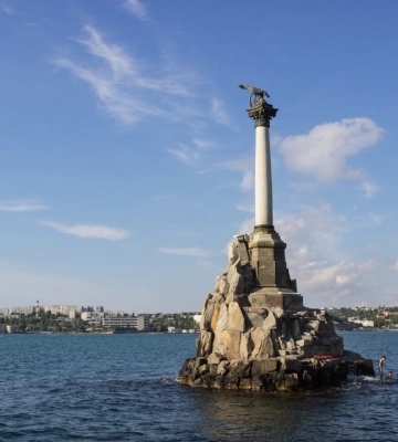 «Губернатор» Севастополя заявил об атаке БпЛА на город