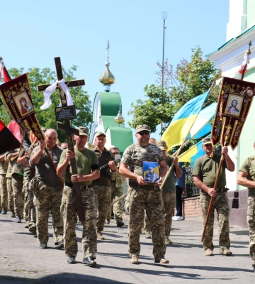 Сотні людей у Горохові провели в останню путь Героя Дмитра Редчука