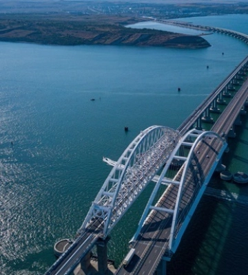 На Крымском мосту произошел взрыв - соцсети