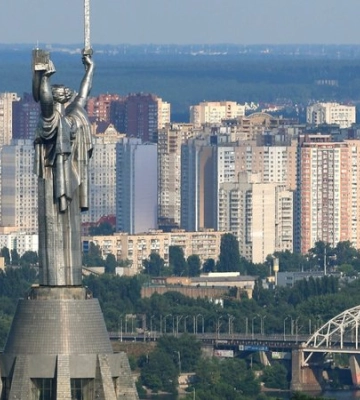 "Несколько сотен тысяч": стало известно, сколько переселенцев еще может принять Киев