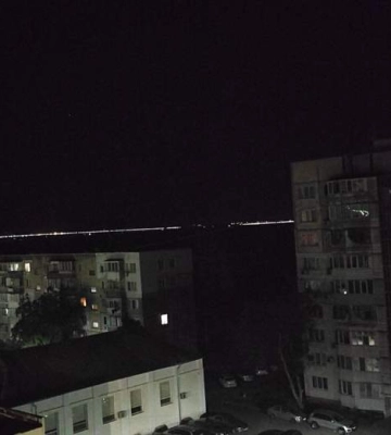 На Кримському мосту &quot;надзвичайна подія&quot;: свідки чули вибухи, рух закритий