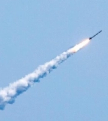 Росіяни обстріляли Харків ракетами С-300: є загиблий та поранені