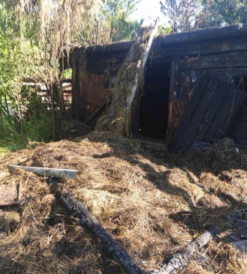 Міжгірські вогнеборці ліквідували пожежу в надвірній споруді