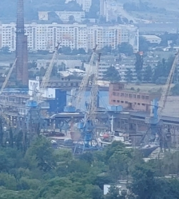 У порт Керчі зайшов великий російський транспортний корабель 